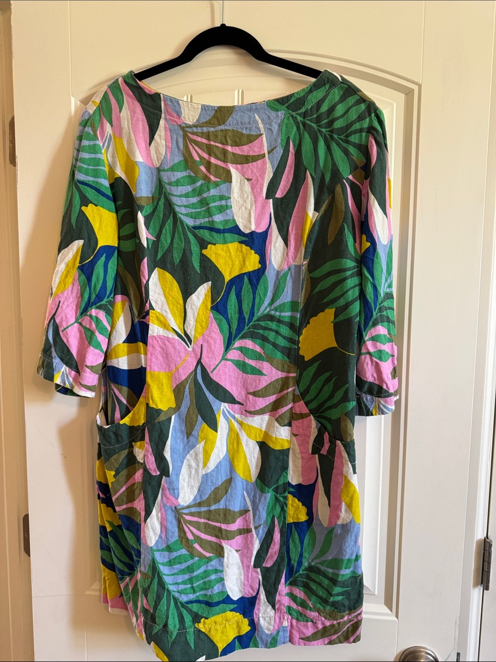 Boden Multicolor Tropical Leaf Top in Green, Pink, Yellow & Blue item 116